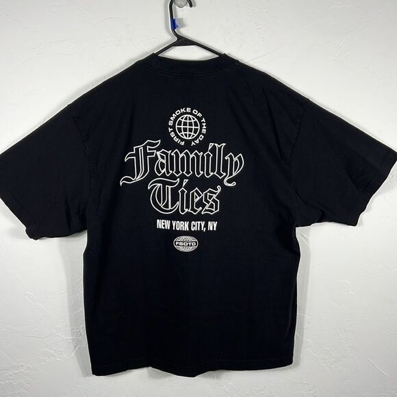 🔥🔥 FAMILY TIES FIRST SMOKE OF THE DAY NYC Podcast RARE T-Shirt Sz XL - PERFECT - Picture 5 of 7